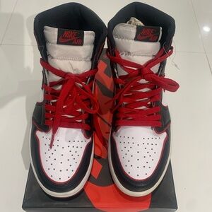Size 9.5 - Jordan 1 Retro High OG Bloodline  Red White Black  (555088-062)